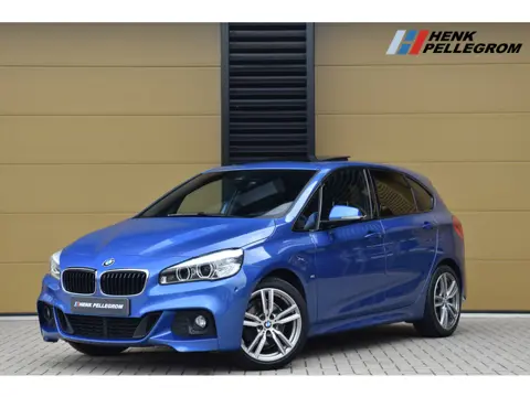 BMW 2 Serie Active Tourer 220i M Sport * Comforttoegang * Panoramadak * Stuurverwarming * Hifi *