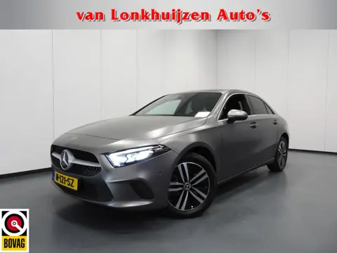 Mercedes-Benz A-Klasse A250e Luxury Limited MAT GRIJS/LEER/SFEER/TREKH./17"LMV!