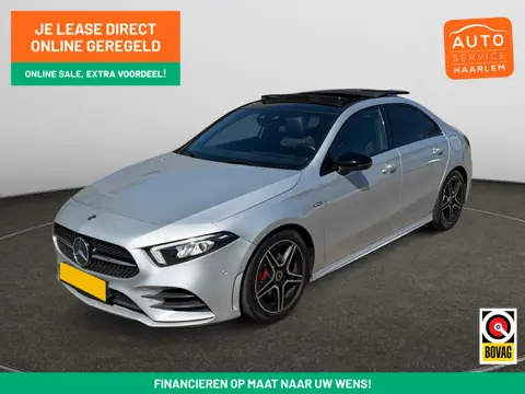 Mercedes-Benz A-Klasse 180 Business Solution AMG Panoramadak, Sfeerverlichting, Camera, Apple Carpla