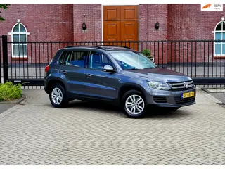 Volkswagen Tiguan 1.4 TSI Sport&Style / 1e Eigenaar / Trekhaak / Dealer onderhouden / Nap