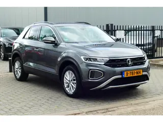 Volkswagen T-Roc 1.5 150pk TSI Life Business Face Lift. Carplay/Android Navi, Adap Cruise, Camera, S