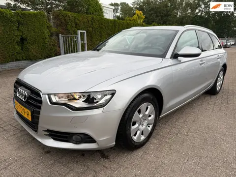 Audi A6 Avant 2.0 TDI Pro Line Plus ECC NAVI LEDER PDC TR.HAAK NAP