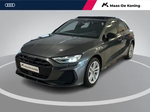 Audi A3 Sportback 40 TFSIe 150kW/204PK S Line · Panoramadak · Stoelverwarming · Apple/Android Car Pl