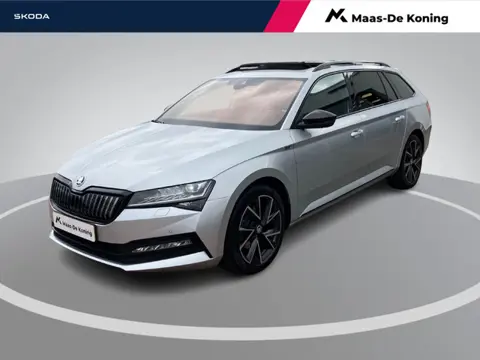 Skoda Superb Combi 1.4TSI 160kW/218PK iV Sportline DSG · Panoramadak · Trekhaak · 360°Camera + Parke