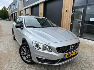 Volvo V60 Cross Country 2.0 D4 Nordic+ (bj 2019) AUT|LEER|CAMERA|S-DAK|VOL