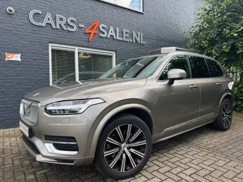 VOLVO XC90 2.0 T-8 AWD Inscription + 360 Cam.+ B&W+ Leder + Pano -  7 Pers. Full Options