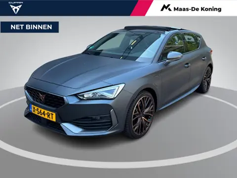 CUPRA Leon 1.4 245pk DSG e-Hybrid VZ Business · Panoramadak · Stoelverwarmig · Apple/Android Car Pla
