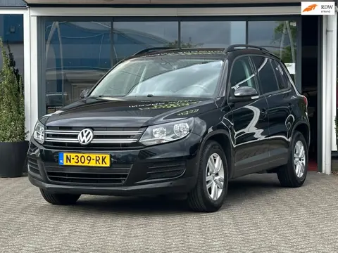 Volkswagen Tiguan 1.4 TSI Connected Series / Pano / Airco