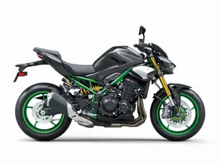 Kawasaki Z900 SE PERFORMANCE AKRAPOVIC (bj 2026)