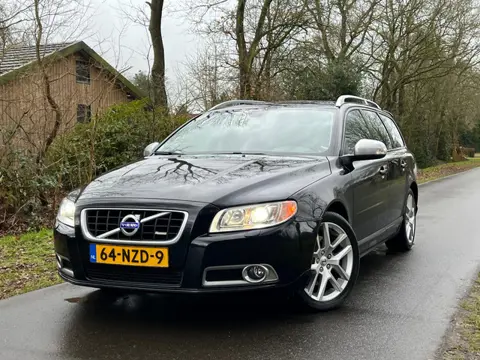Volvo V70 2.0T R-Edition | Navi + Leder + Cruise Nu € 9.975,-!!!