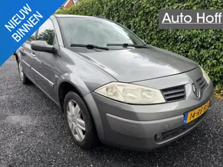 Renault Mégane Grand Tour 1.6-16V Privilège Luxe | Autom. Airco | Cruise Control | LMV | Elekt. Rame