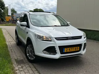 Ford Kuga 1.6 110KW Titanium (bj 2014) PANO|KEYLESS|DAB+|CAM|TREKHAAK