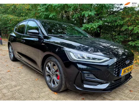 Ford FOCUS 1.0 EcoBoost Hybrid ST Line
