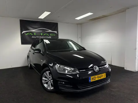 Volkswagen Golf 1.0 TSI Business Edition Connected - Camara - Navi - NAP - Airco - APK 2027