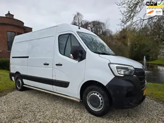 Renault Master T35 2.3 dCi 135 L2H2 AIRCO/3-persoons