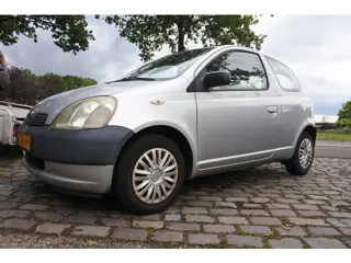 Toyota Yaris 1.0-16V VVT-i Terra GOED RIJDEND APK 10-12-2026