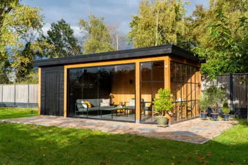 MAATWERK houten bijgebouwen, tuinhuizen, blokhutten, tuinkamers en andere houten constructie.