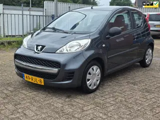 Peugeot 107 1.0-12V XR | NAP | LANG APK | AIRCO | Nette auto
