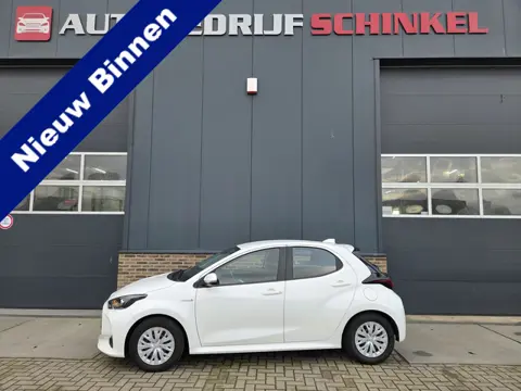 Toyota Yaris 1.5 Hybrid Active (bj 2021, automaat)