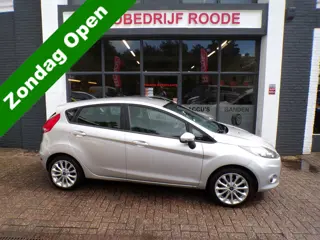 Ford Fiesta 1.25 Ghia CLIMA,LMV !! ''ZONDAG OPEN''