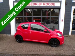 Toyota Aygo 1.0 VVT-i Dynamic AIRCO, 2 EIGENAAR,NIEUWE APK !!! ''ZONDAG OPEN''