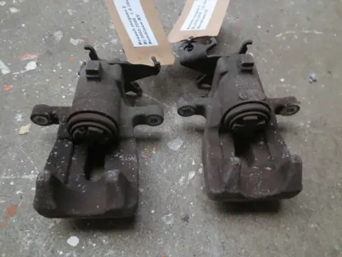 RENAULT MEGANE II 1.6 16 V 2002-2008 Remklauwen achter