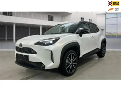 Toyota Yaris Cross 1.5 Hybrid 130 GR SPORT| Bi-Tone Parelmoer| Adaptive Cruise| Stuurverwarming| Hea