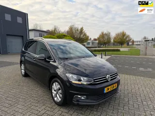Volkswagen Touran 1.4 TSI Highline DSG 2016