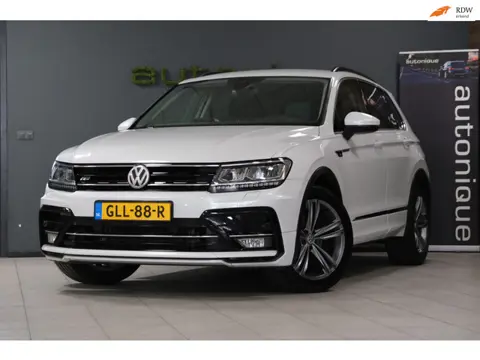 Volkswagen TIGUAN 1.4 TSI *R-LINE* Slechts 94dkm Navi/Stoel+Stuurverwarming/"19 LMV TREKHAAK