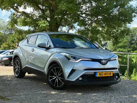 Toyota C-HR 1.8 Hybrid Premium | Half leder + Cruise + Clima nu € 13.975,-!!!