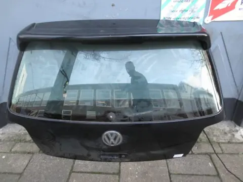 VW Golf 4 3drs 1997/2003 Achterklep Zwart kleurcode C9Z