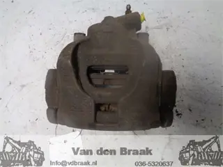 Ford Mondeo 2010-2015 Remklauw rechts voor