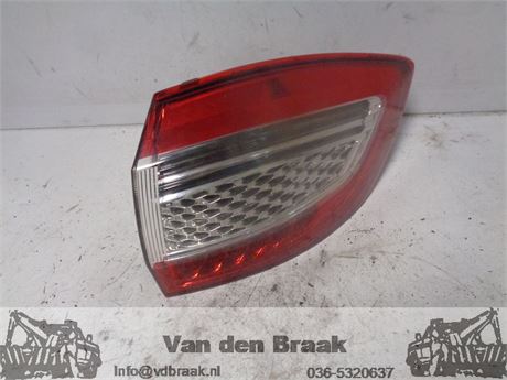 Ford Mondeo Wagon 2010-2015 Achterlicht rechtsbuiten