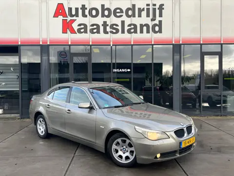 BMW 5-serie 520i Executive - Automaat - Navigatie - Leder - Cruise