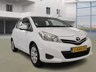 Toyota Yaris 1.3 VVT-i Asp AUT! Camera! Dealeronderhoud! Trekhaak! VERWACHT!!