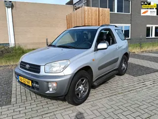 Toyota RAV4 1.8-16V VVT-i Luna