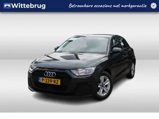 Audi A1 Sportback 25 TFSI 95pk Pro Line / Navigatie by APP / Parkeersensoren / LM velgen / Digital c