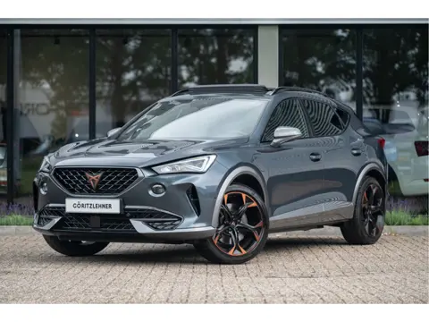 CUPRA Formentor 1.4 e-Hybrid VZ Copper Ed. | Trekhaak | Pano | DCC | ACC | 19" | Sfeerverlichting