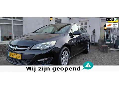 Opel Astra Sports Tourer 1.4 Turbo Blitz Prachtige auto 120 PK Sportstoelen APK tot 14-01-27