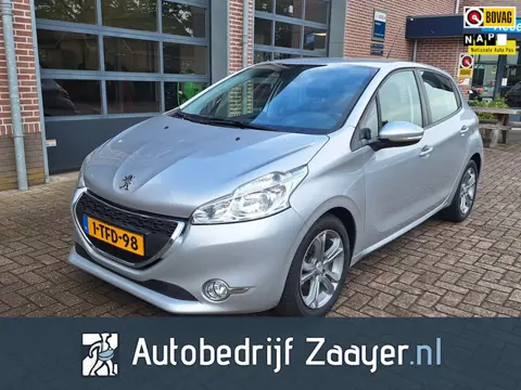Peugeot 208 1.2 VTi Envy nette auto dist riem vern bij 104000 km