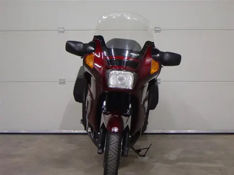 Kawasaki GTR 1000 (1996)