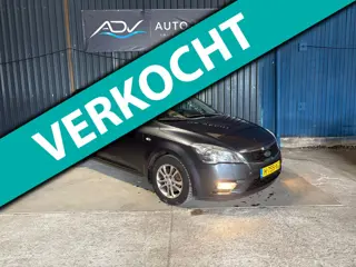 Kia Cee'd 1.4 CVVT Seven AIRCO - 5 DEURS - LM VELGEN
