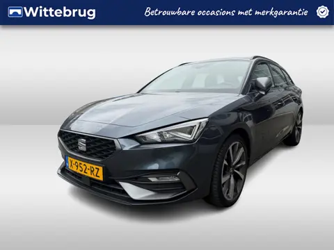 SEAT Leon Sportstourer 1.5 eTSI 150pk FR Business Tech DSG Automaat Winter+ Tech pakket / Navigatie 