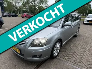 Toyota Avensis Wagon 1.8 VVTi Luna / AUTOMAAT / NAP / AIRCO / TREKHAAK / 2 SLEUTELS / APK / ZEER NET
