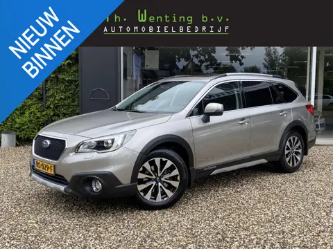 Subaru Outback 2.5i Premium | Lage Tellerstand | Adaptieve Cruise Control | Stoelverwarming | Achter