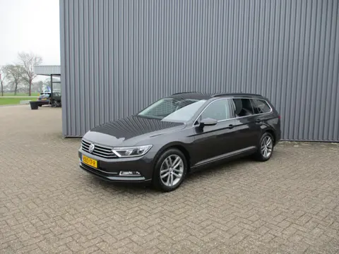 Volkswagen Passat Variant 1.5 TSI 150 Pk Automaat Navi Trekhaak