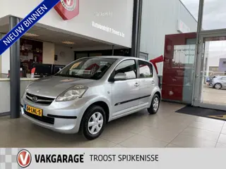 Subaru Justy 1.0 Black & White,Leder,5 Zits,Dealeronderhouden,Airco,Trekhaak,Elektrischpakket,