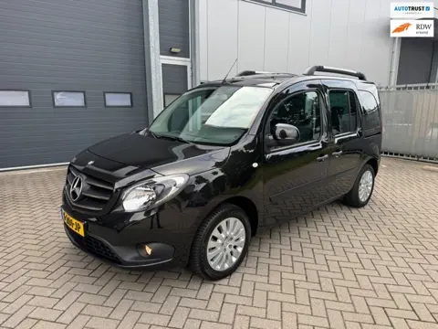 Mercedes-Benz Citan 112 Ambiente Benzine, Automaat, Airco, 2x Schuifdeur, Panoramadak, etc.