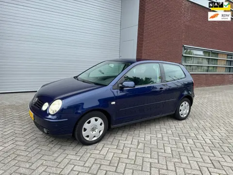 Volkswagen Polo 1.4-16V Sportline Cruise Stuurbekr ElekR Apk