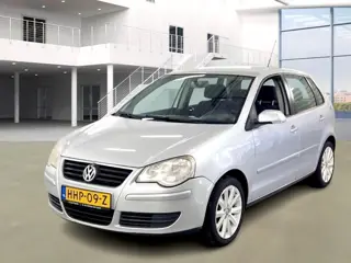 Volkswagen POLO 1.4-16V 5D AIRCO 1e EIGENAAR NIEUWE APK VELGEN CARPLAY NAVI SCHERM ELEK.RAMEN